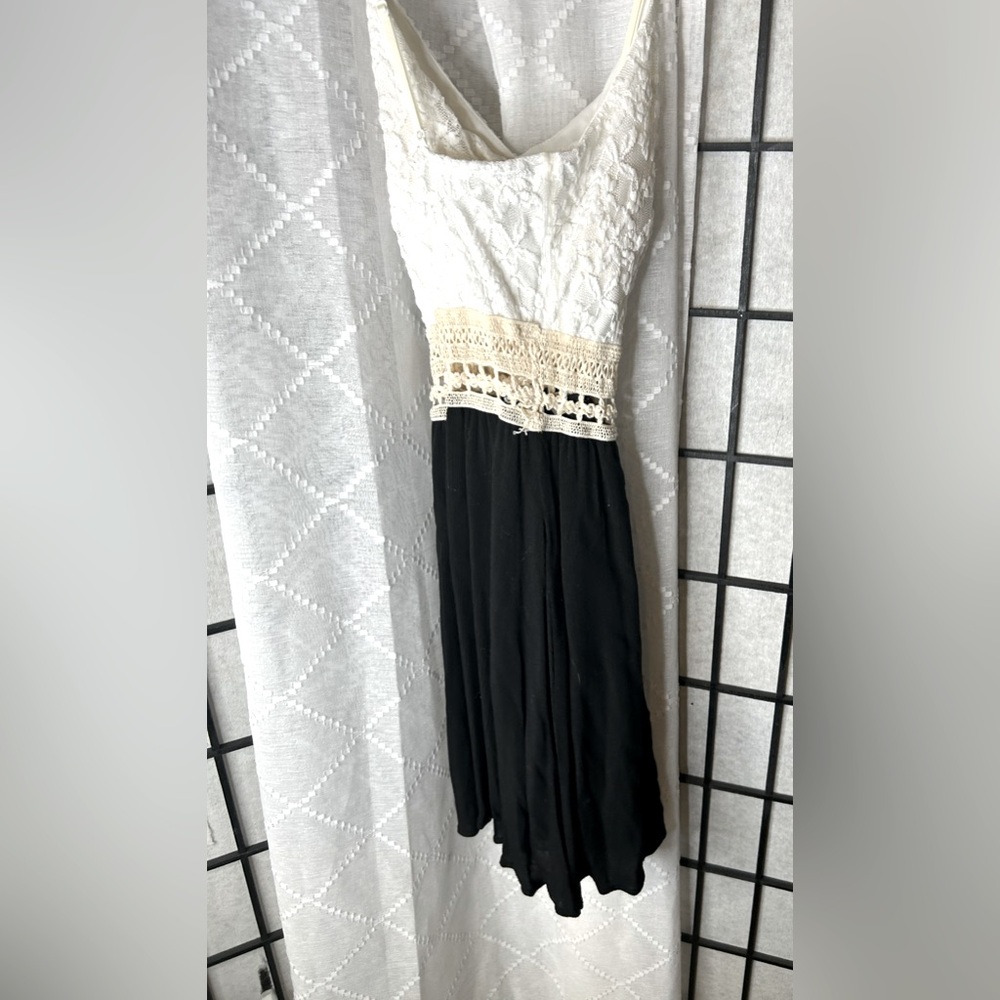 New black and white dress